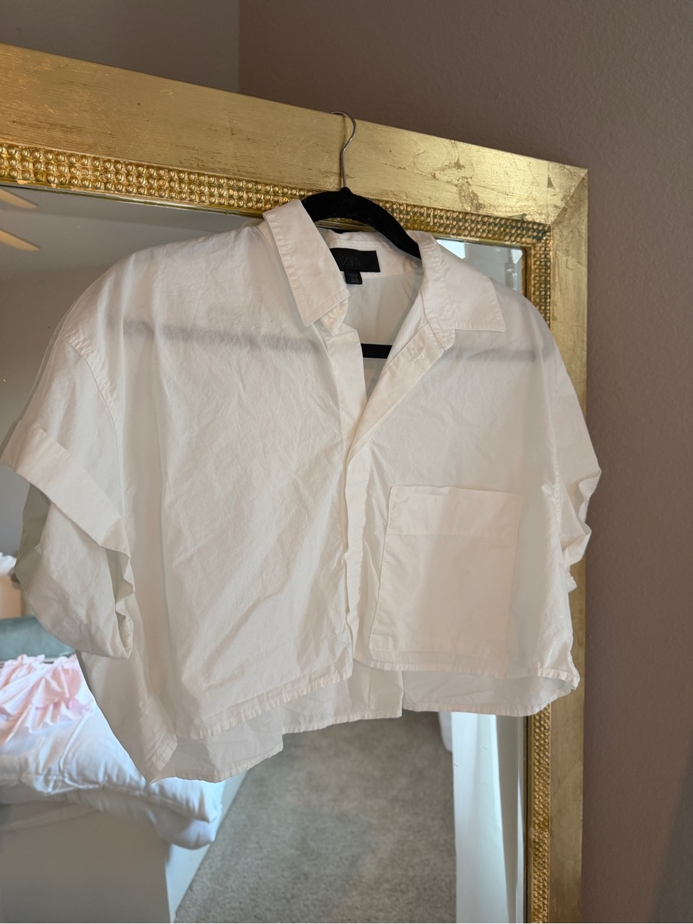 Zara Cropped White Pocket Button-Up Shirt size Small